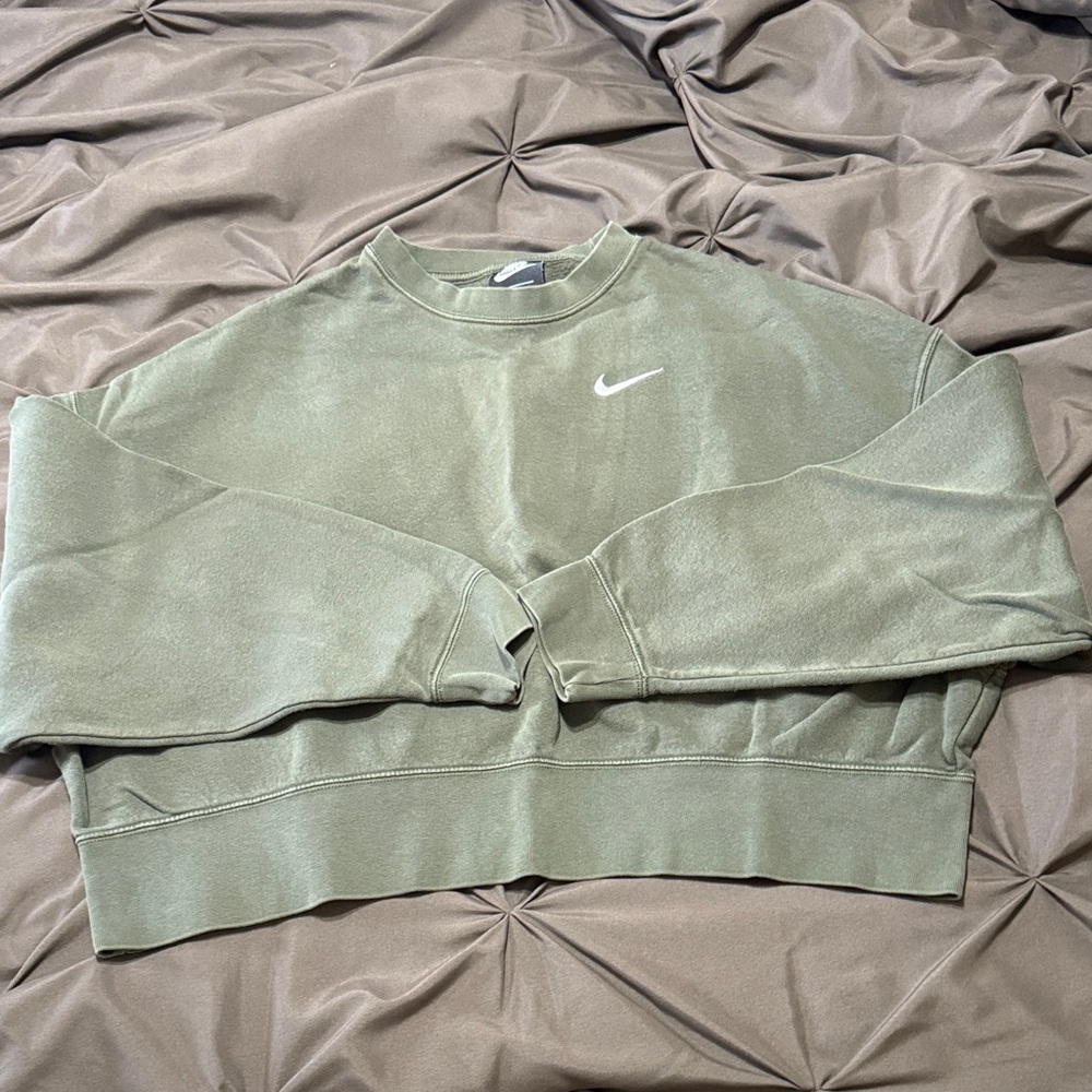Nike Women's Olive Green Cropped Hoodie